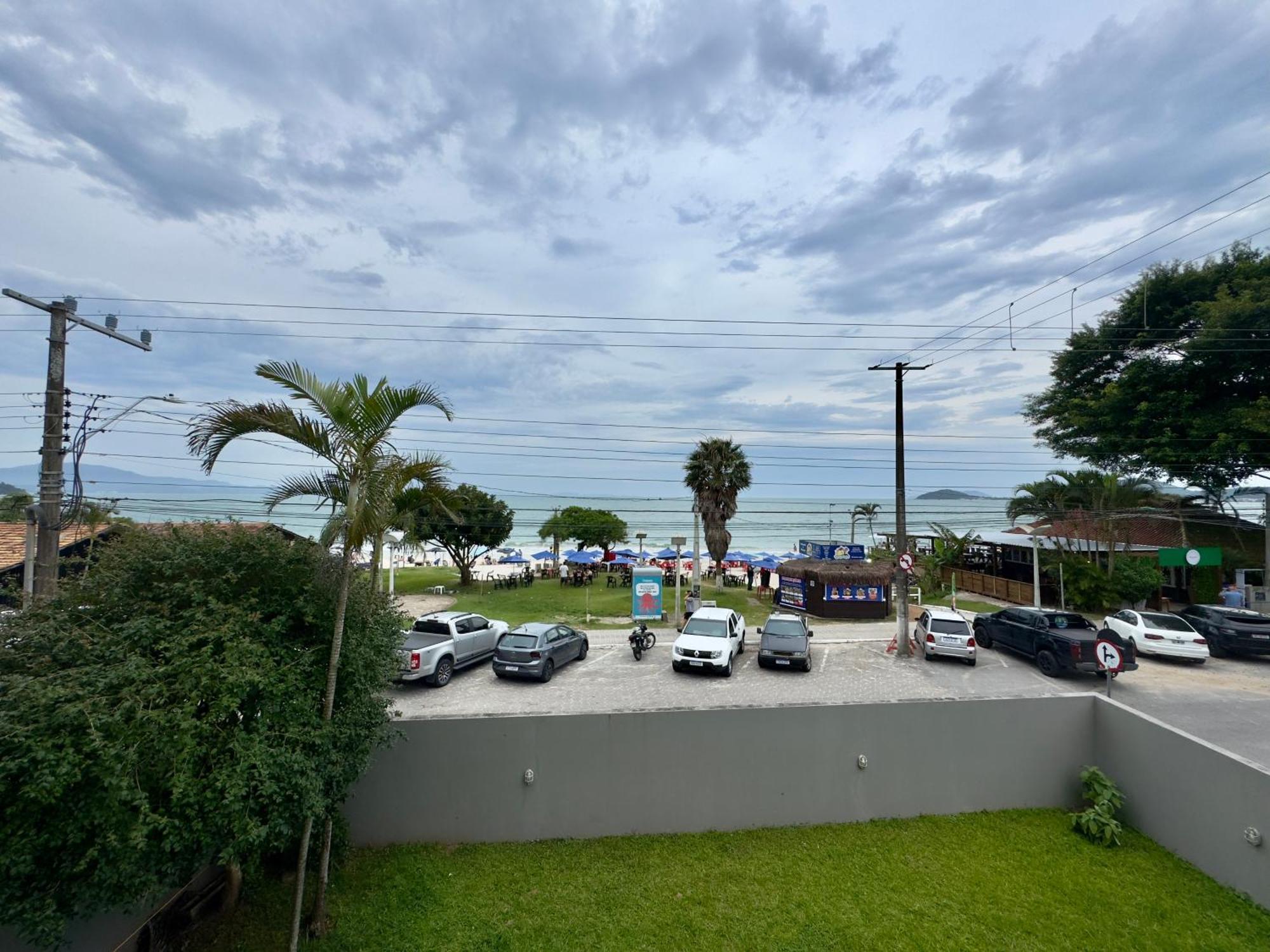 3d - 8 Pessoas Pe Na Areia Canasvieiras